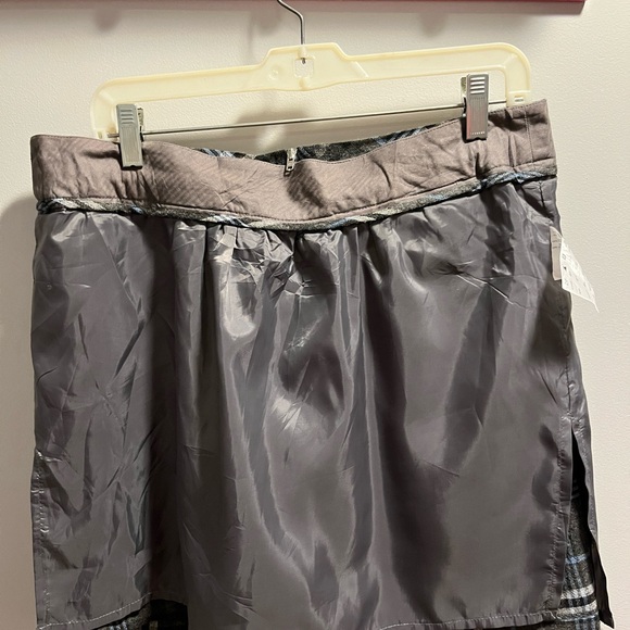 Cute skirt tie front zip back lined - Picture 9 of 13
